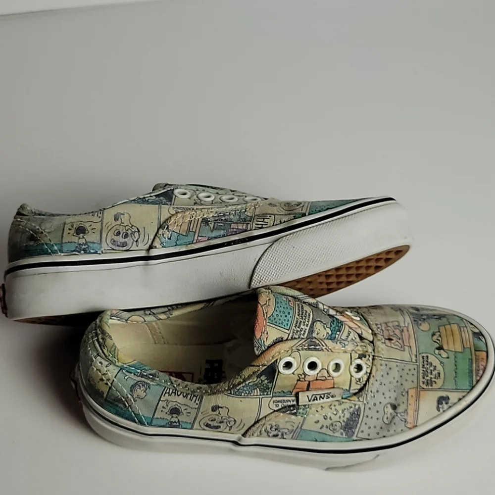 VANS Thrashed Peanut Comic Strip Charlie Brown kids 1